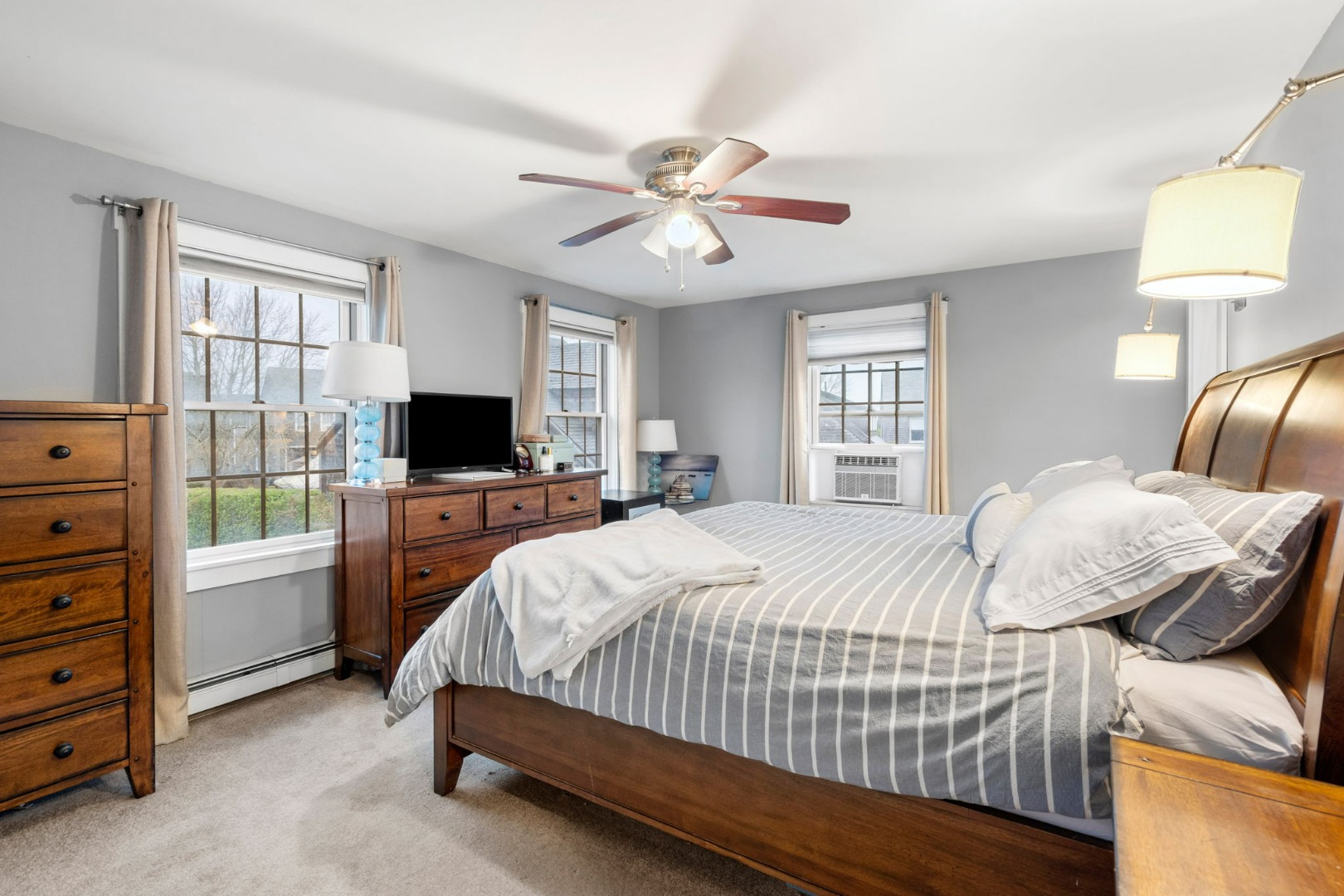 8 Essex Road Nantucket, MA 02554 - Photo 19 of 34 Gallery Image 19