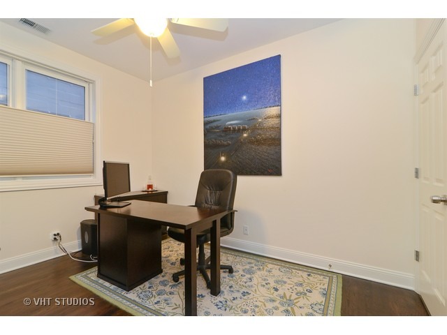 2147 West Rice Street, Unit 3E Chicago, IL 60622 - Photo 14 of 21