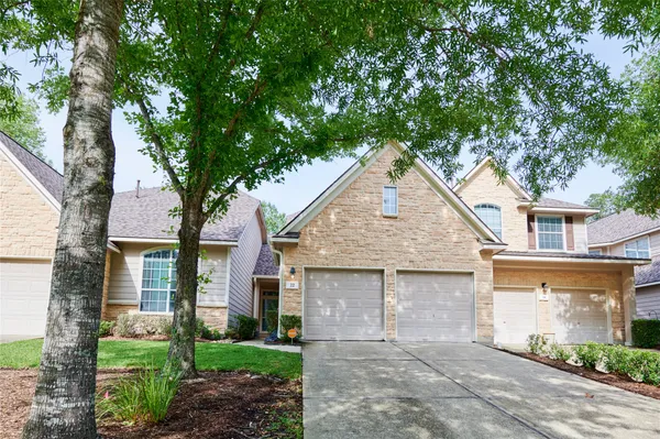 $2,550 | 22 West Greenhill Terrace Place, The Woodlands, TX 77382