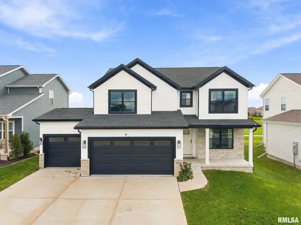 $479,000 | 1501 Lincoln Park Drive, Bloomington, IL 61705