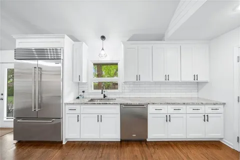 $675,000 | 5215 Pawnee Drive, Roeland Park, KS 66205