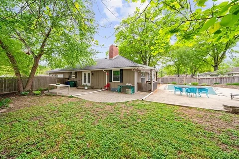 $675,000 | 5215 Pawnee Drive, Roeland Park, KS 66205