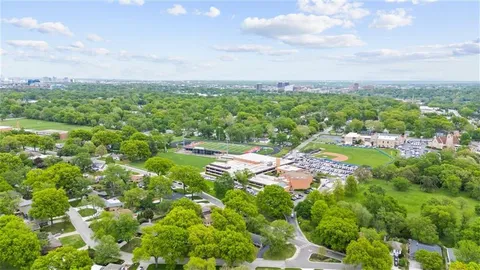 $675,000 | 5215 Pawnee Drive, Roeland Park, KS 66205