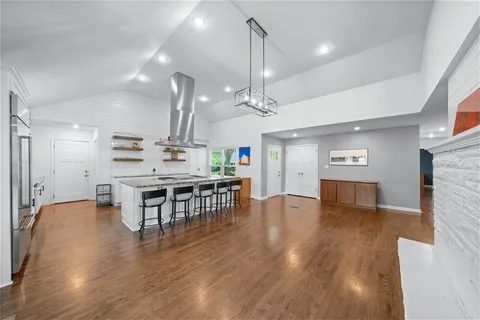 $675,000 | 5215 Pawnee Drive, Roeland Park, KS 66205