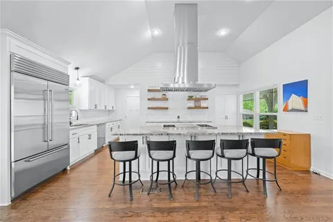 $675,000 | 5215 Pawnee Drive, Roeland Park, KS 66205