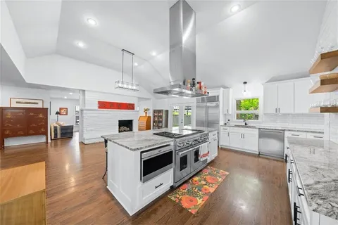 $675,000 | 5215 Pawnee Drive, Roeland Park, KS 66205
