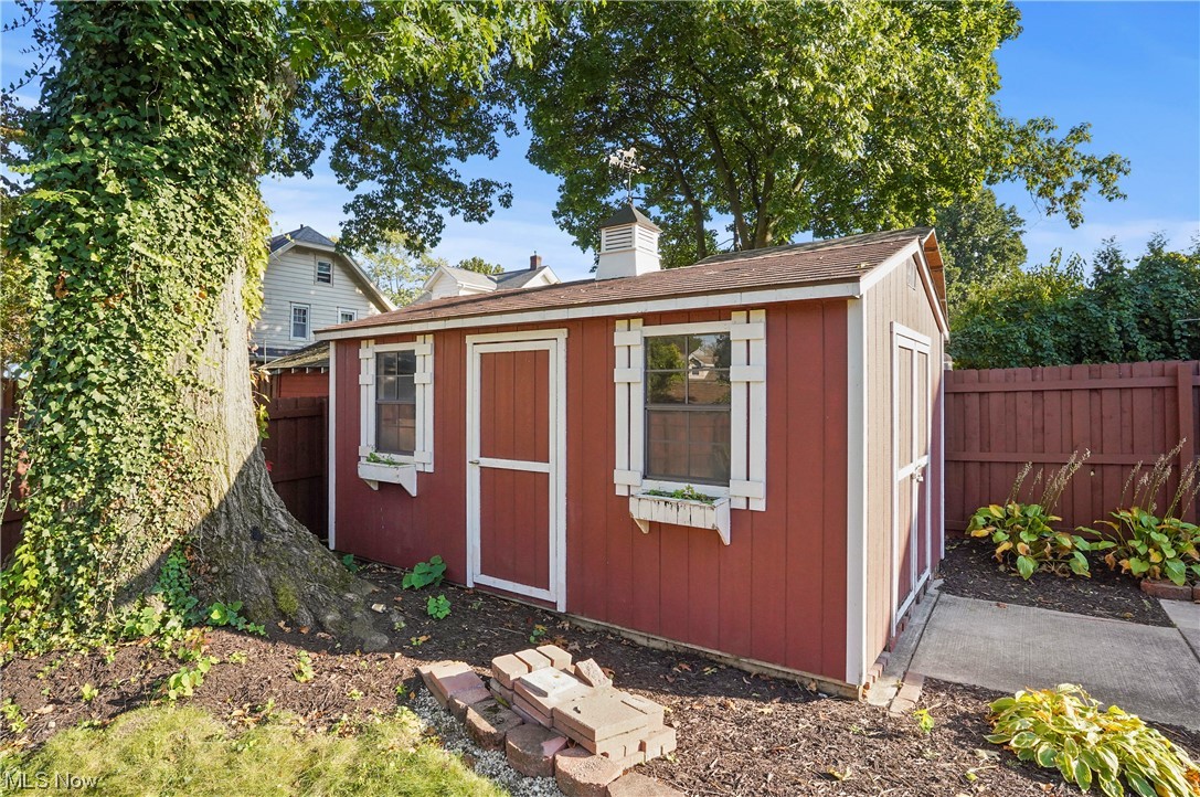 1089 Chalker Street Akron, OH 44310 - Photo 34 of 34 Gallery Image 34