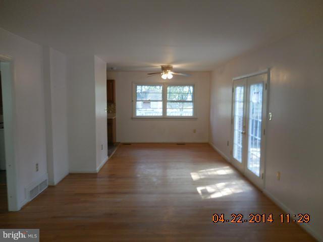18301 Sharon Road Triangle, VA 22172 - Photo 4 of 7 Interior (General)
