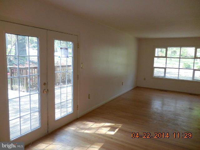 18301 Sharon Road Triangle, VA 22172 - Photo 5 of 7 Interior (General)