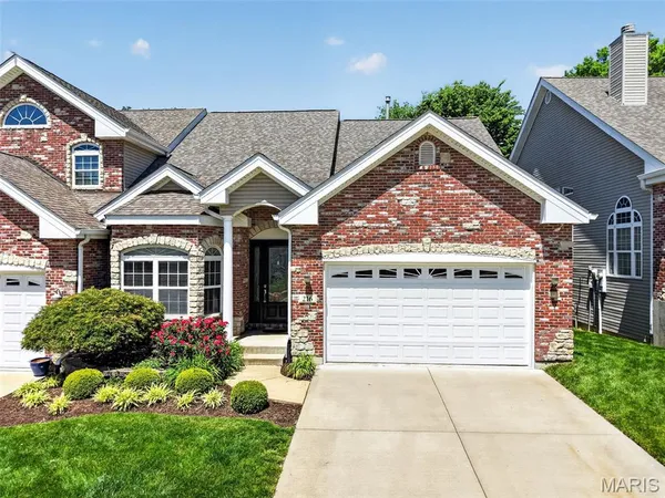 $455,000 | 216 Woodland Pl Court, St. Charles, MO 63303