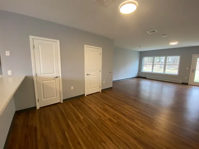 $3,141 | 27 East Ridge Drive, Unit 1, Milford, NH 03055