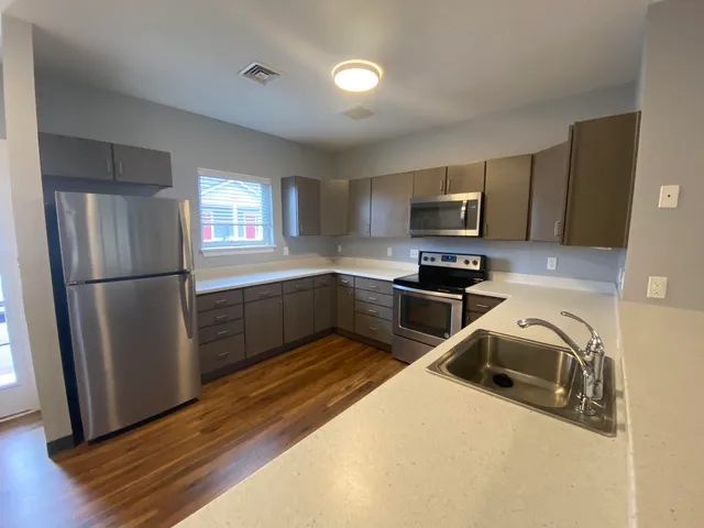 $3,141 | 27 East Ridge Drive, Unit 1, Milford, NH 03055