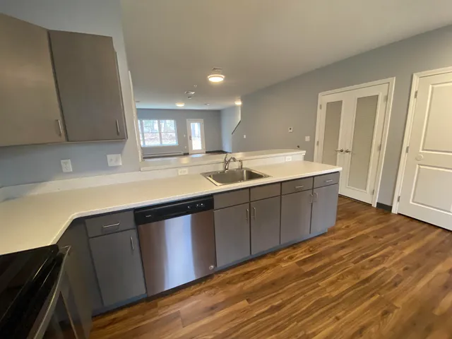 $3,141 | 27 East Ridge Drive, Unit 1, Milford, NH 03055