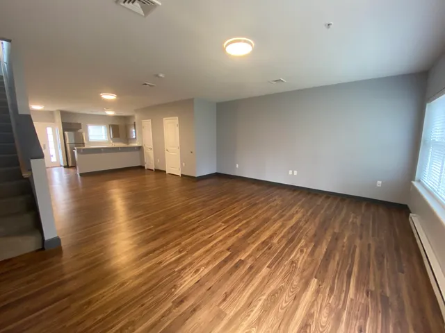 $3,141 | 27 East Ridge Drive, Unit 1, Milford, NH 03055