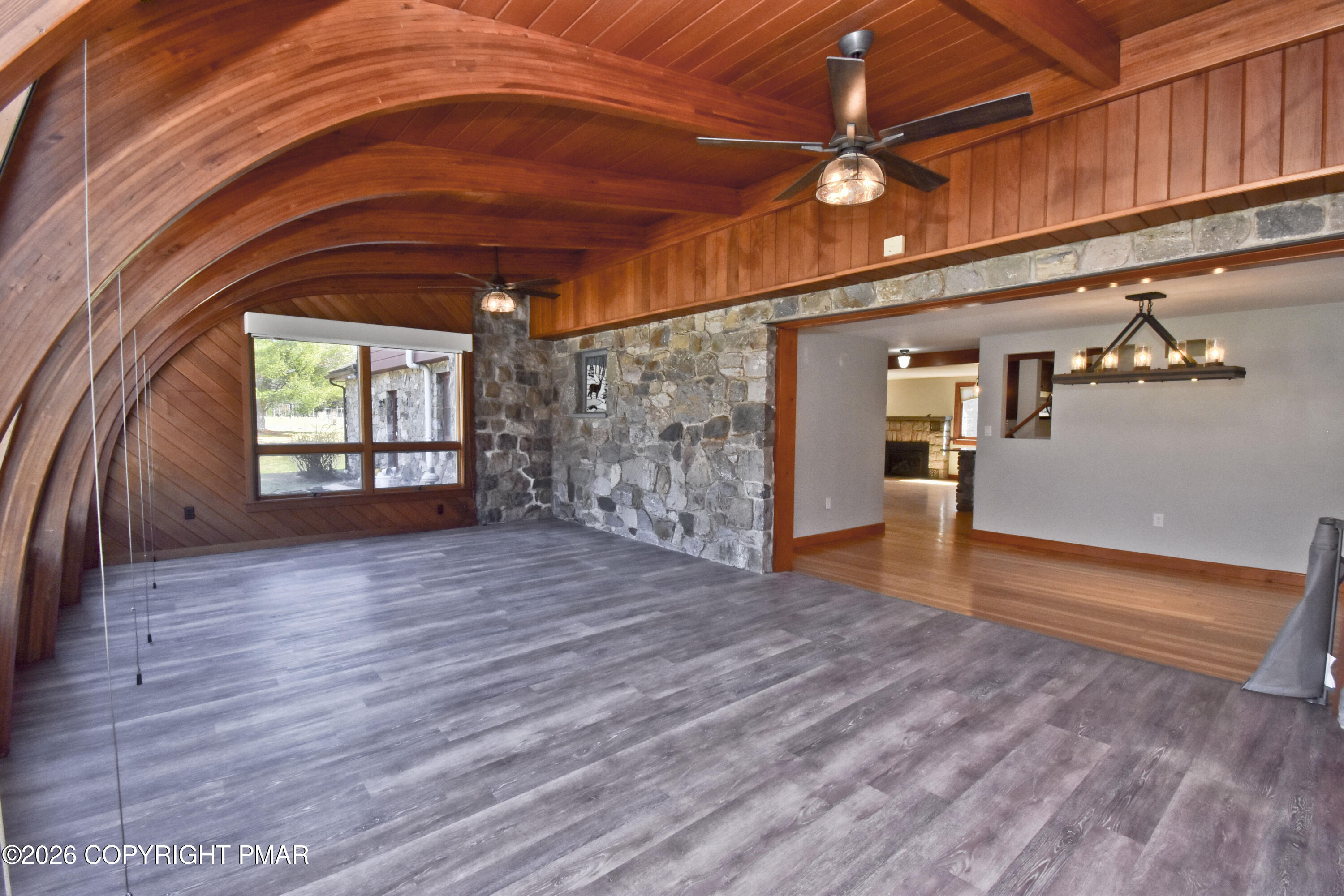 2327 Wigwam Park Road Stroudsburg, PA 18360 - Photo 17 of 53 6 Sunroom (2)