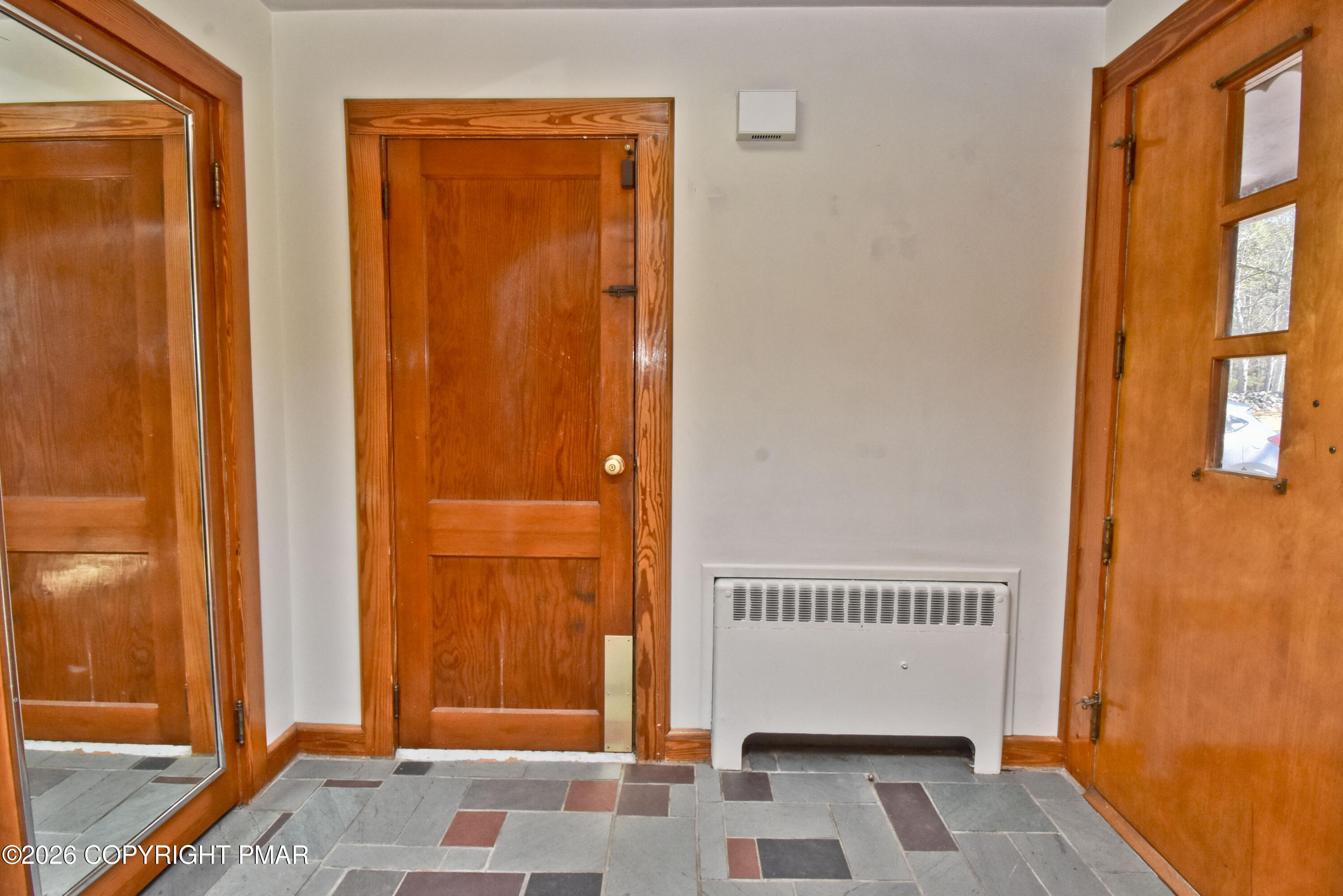 2327 Wigwam Park Road Stroudsburg, PA 18360 - Photo 5 of 53 3 Foyer