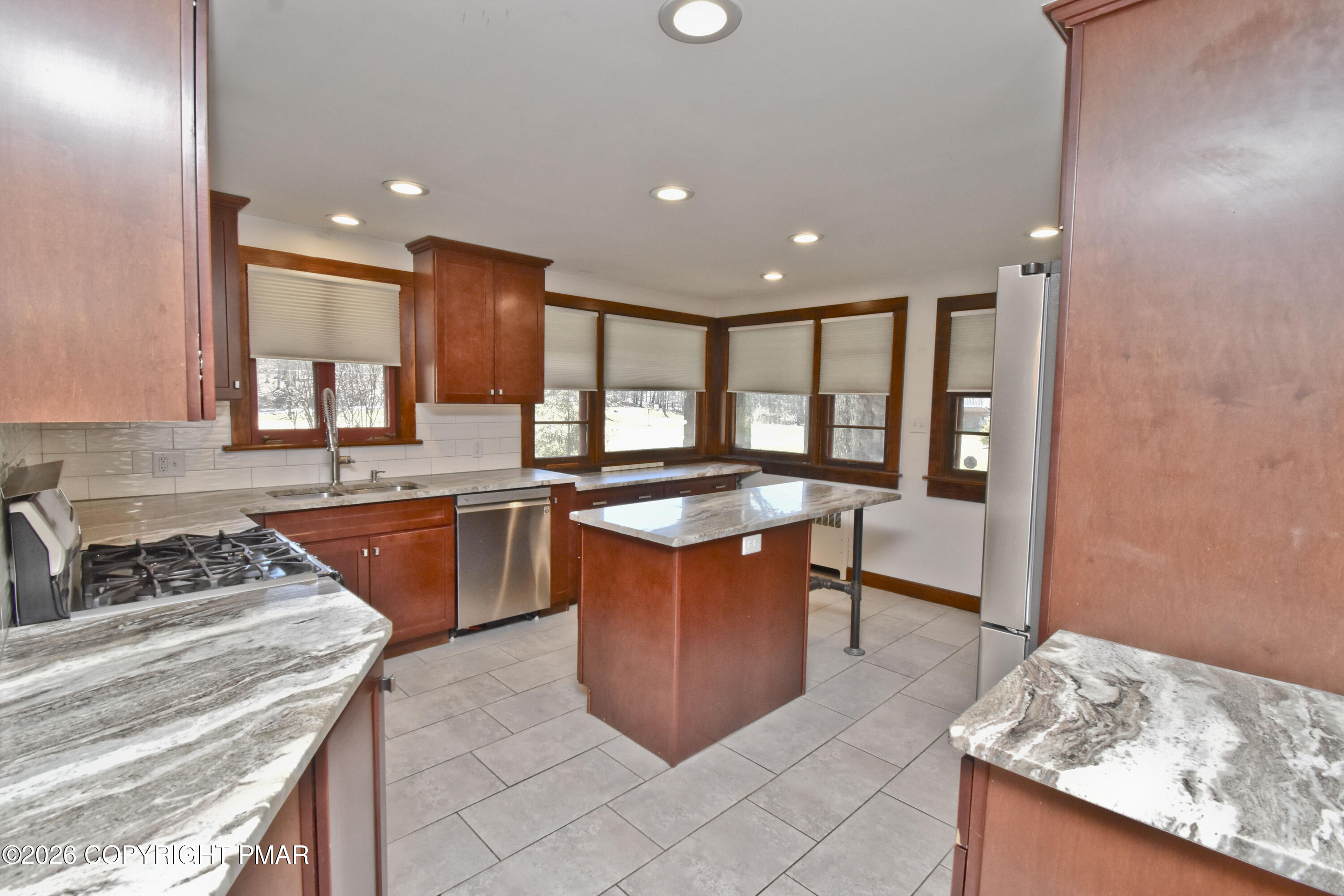 2327 Wigwam Park Road Stroudsburg, PA 18360 - Photo 6 of 53 4 Kitchen (1)