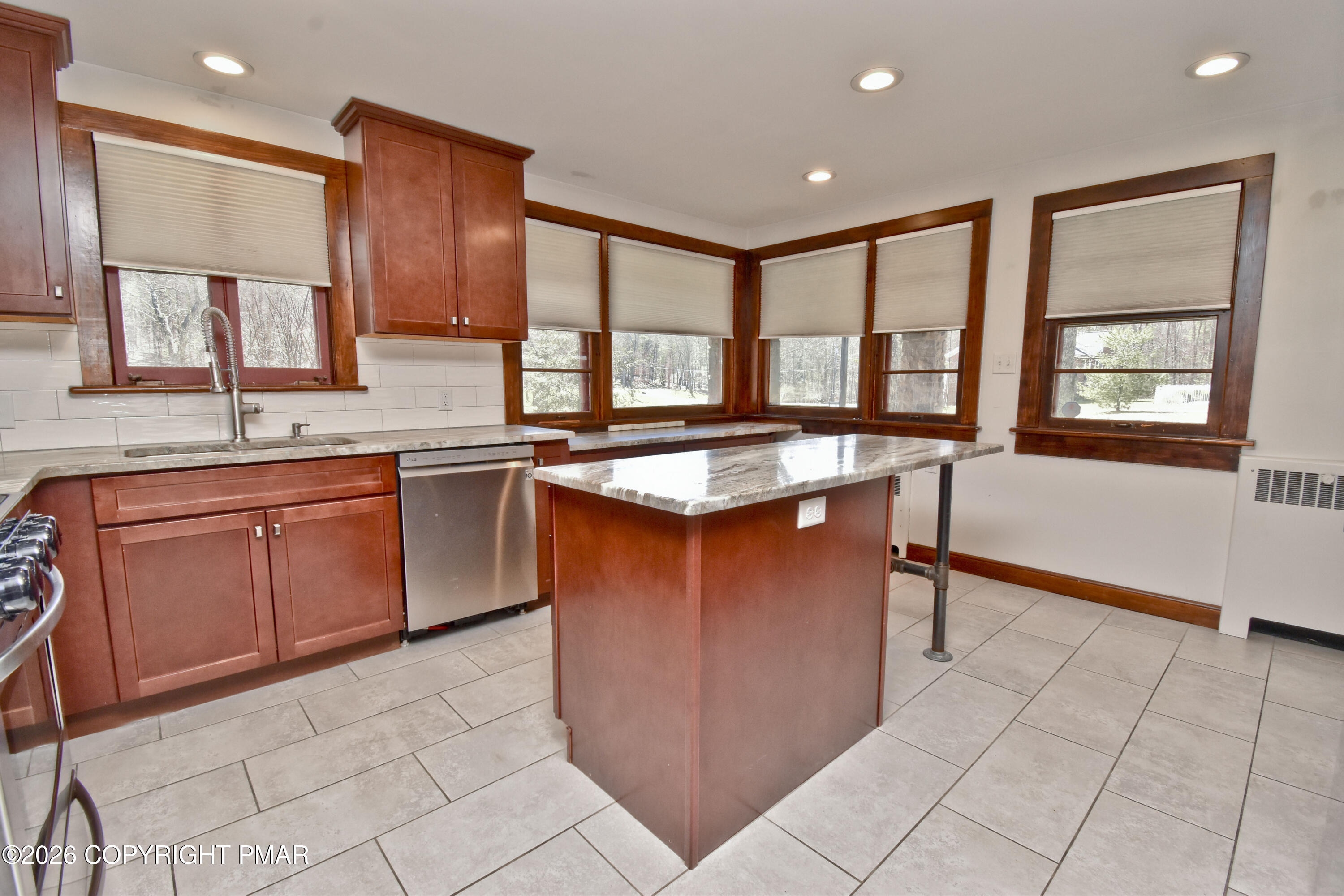 2327 Wigwam Park Road Stroudsburg, PA 18360 - Photo 8 of 53 4 Kitchen (3)