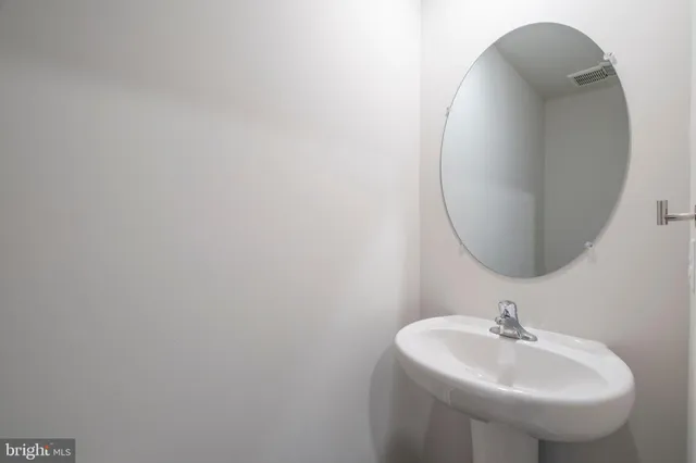 $2,500 | 5205 Crooked Lane, Stephens City, VA 22655