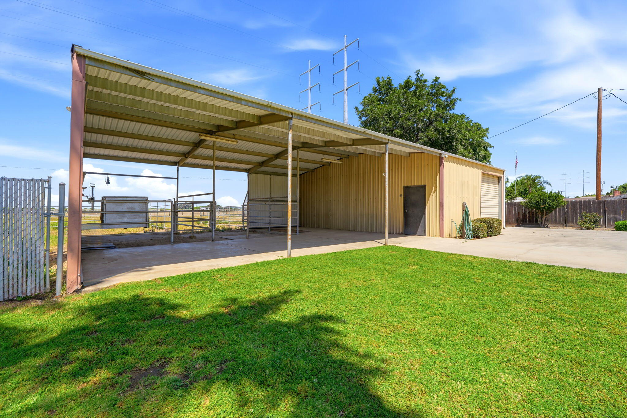 31121 Tower Road Visalia, CA 93292 - Photo 28 of 39 Backyard