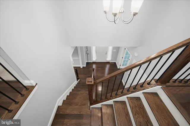 $950,000 | 823 Nell Drive, Sykesville, MD 21784