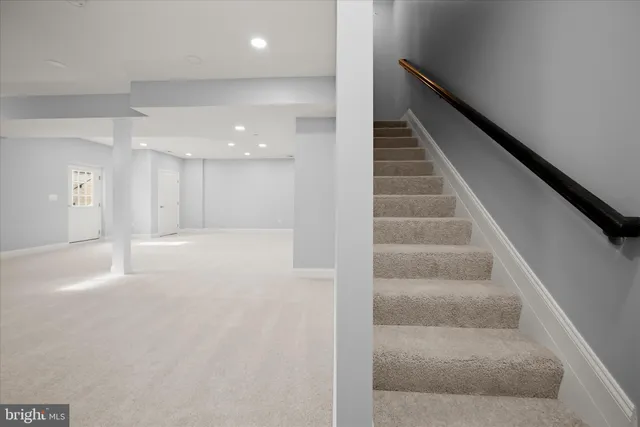 $950,000 | 823 Nell Drive, Sykesville, MD 21784