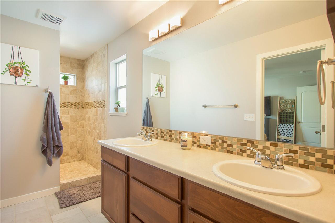 1018 South Vercler Road Spokane Valley, WA 99216 - Photo 8 of 20 Gallery Image 8
