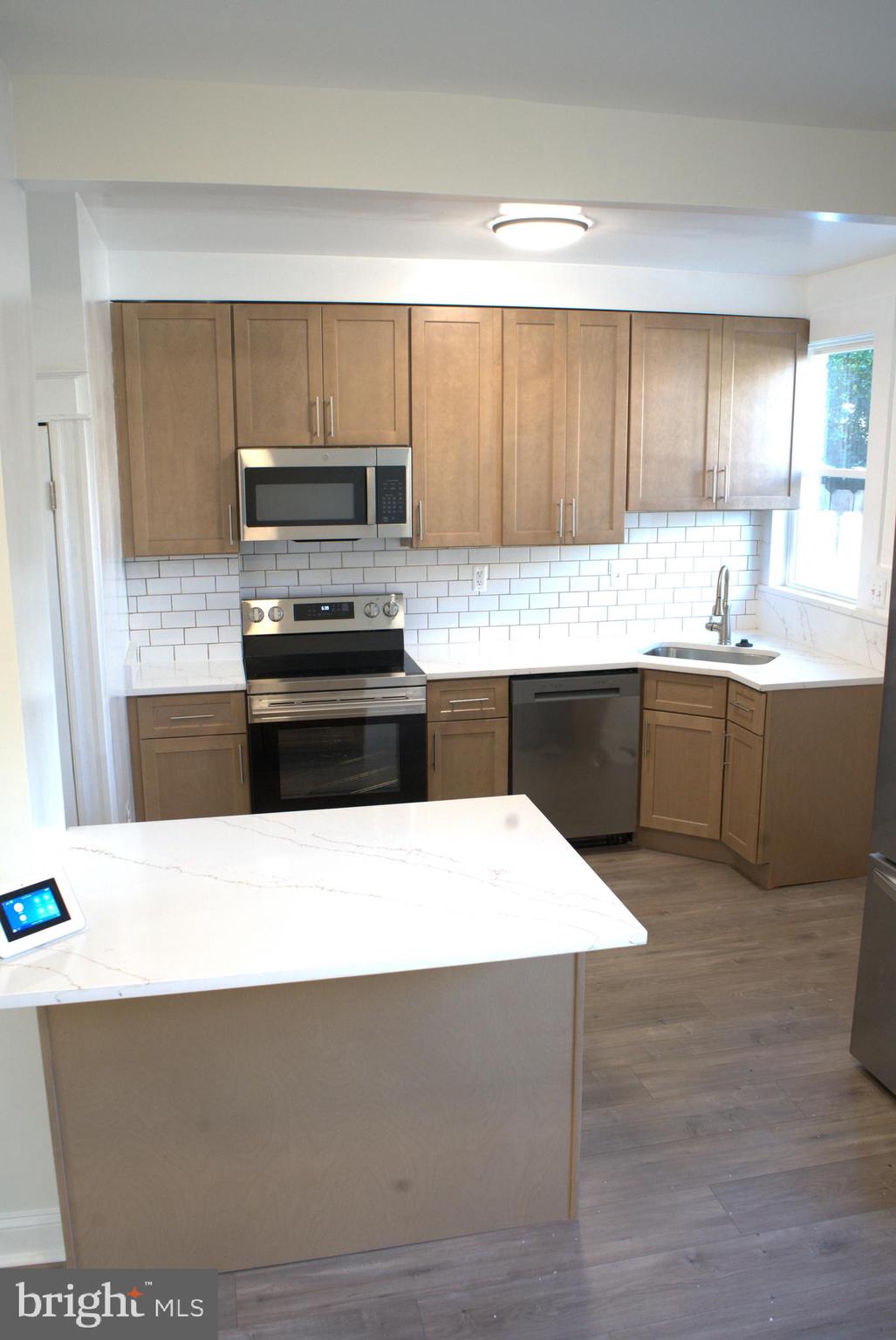 117 South Wickham Road Baltimore, MD 21229 - Photo 46 of 121 Kitchen25