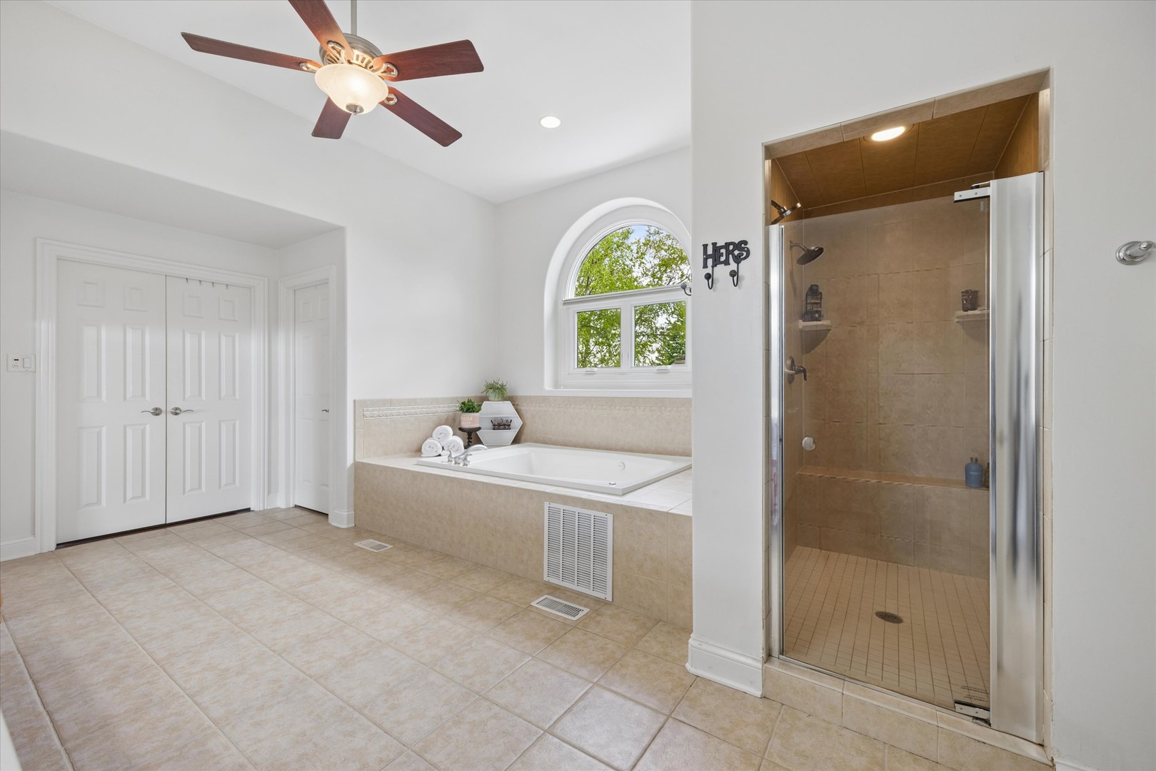 653 Limestone Drive Batavia, IL 60510 - Photo 21 of 46