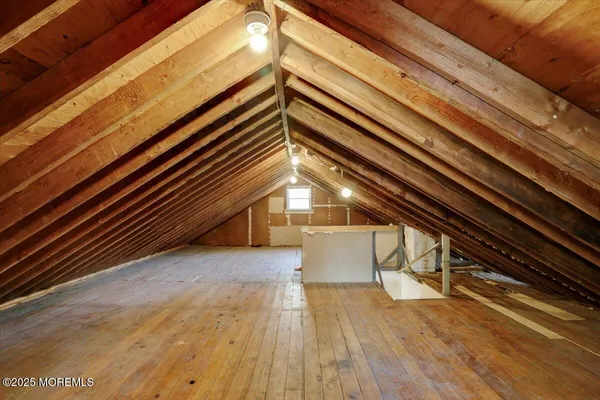 $2,400 | 58 Arbor Avenue, Trenton, NJ 08619