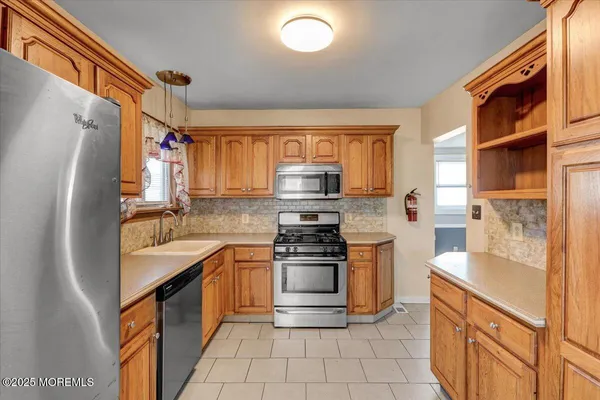 $2,400 | 58 Arbor Avenue, Trenton, NJ 08619