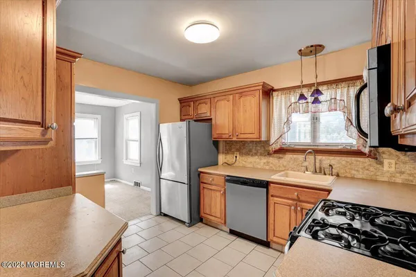 $2,400 | 58 Arbor Avenue, Trenton, NJ 08619