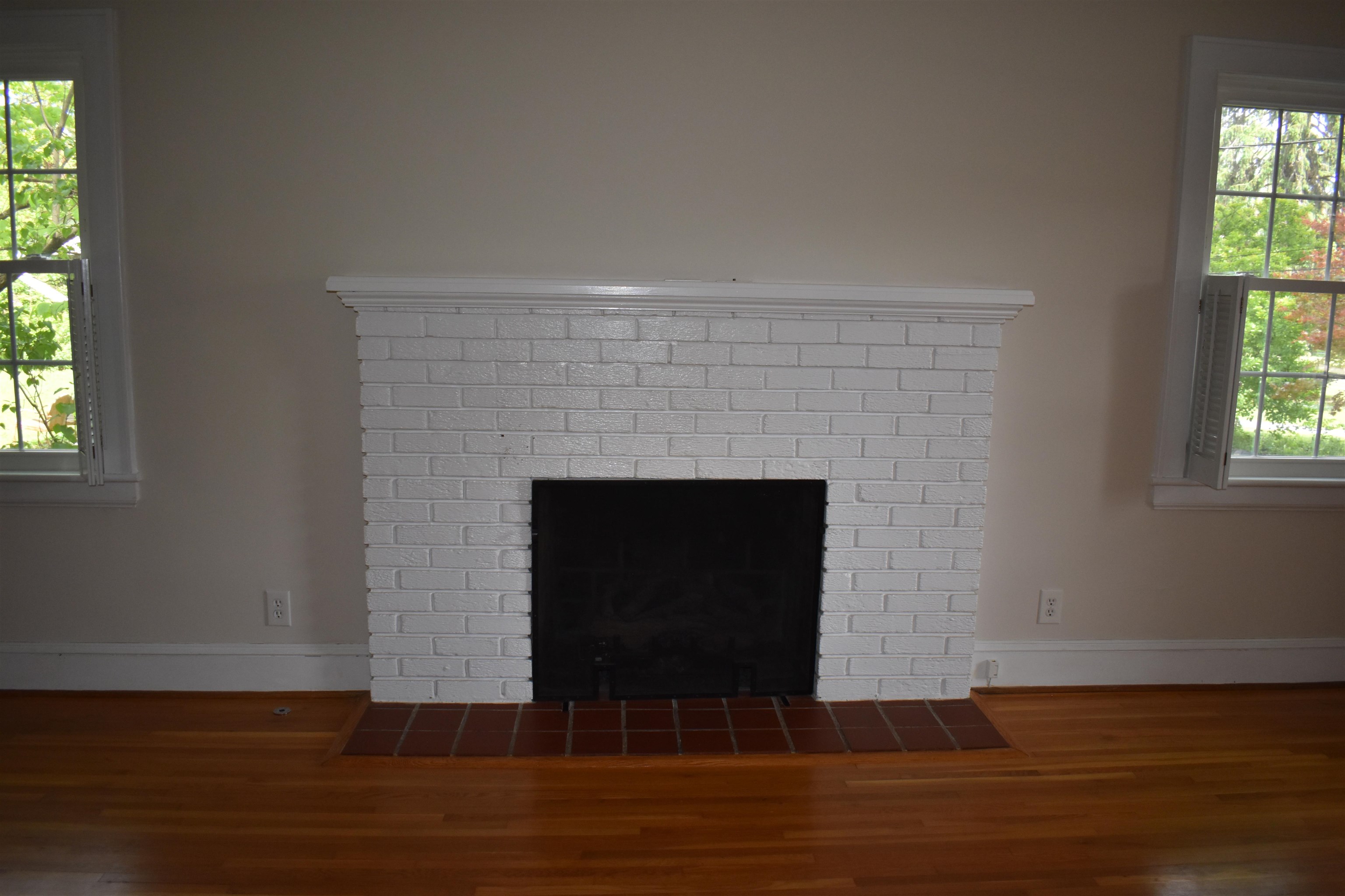 139 Crompton Road Waynesboro, VA 22980 - Photo 6 of 73 with gas log fireplace