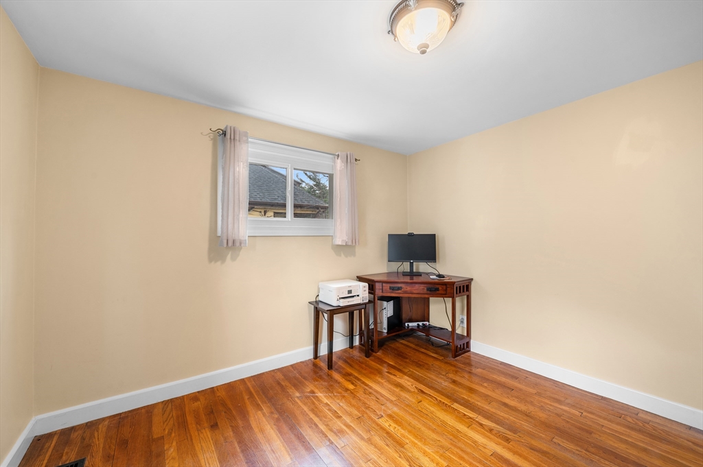 66 Great Woods Road Saugus, MA 01906 - Photo 19 of 42