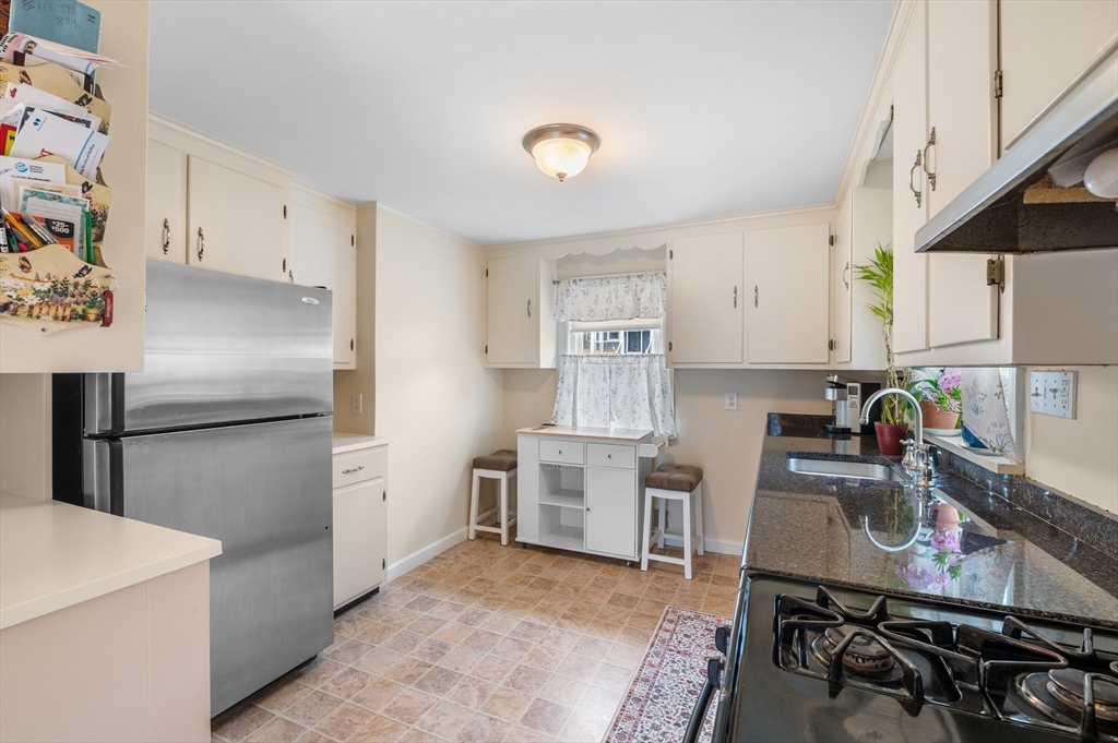 66 Great Woods Road Saugus, MA 01906 - Photo 25 of 41