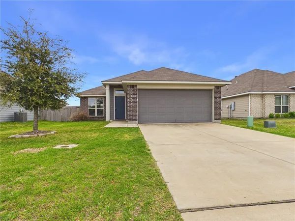 $2,100 | 2729 Porter's Way, Bryan, TX 77803
