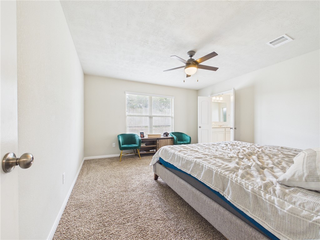 2729 Porter's Way Bryan, TX 77803 - Photo 12 of 17