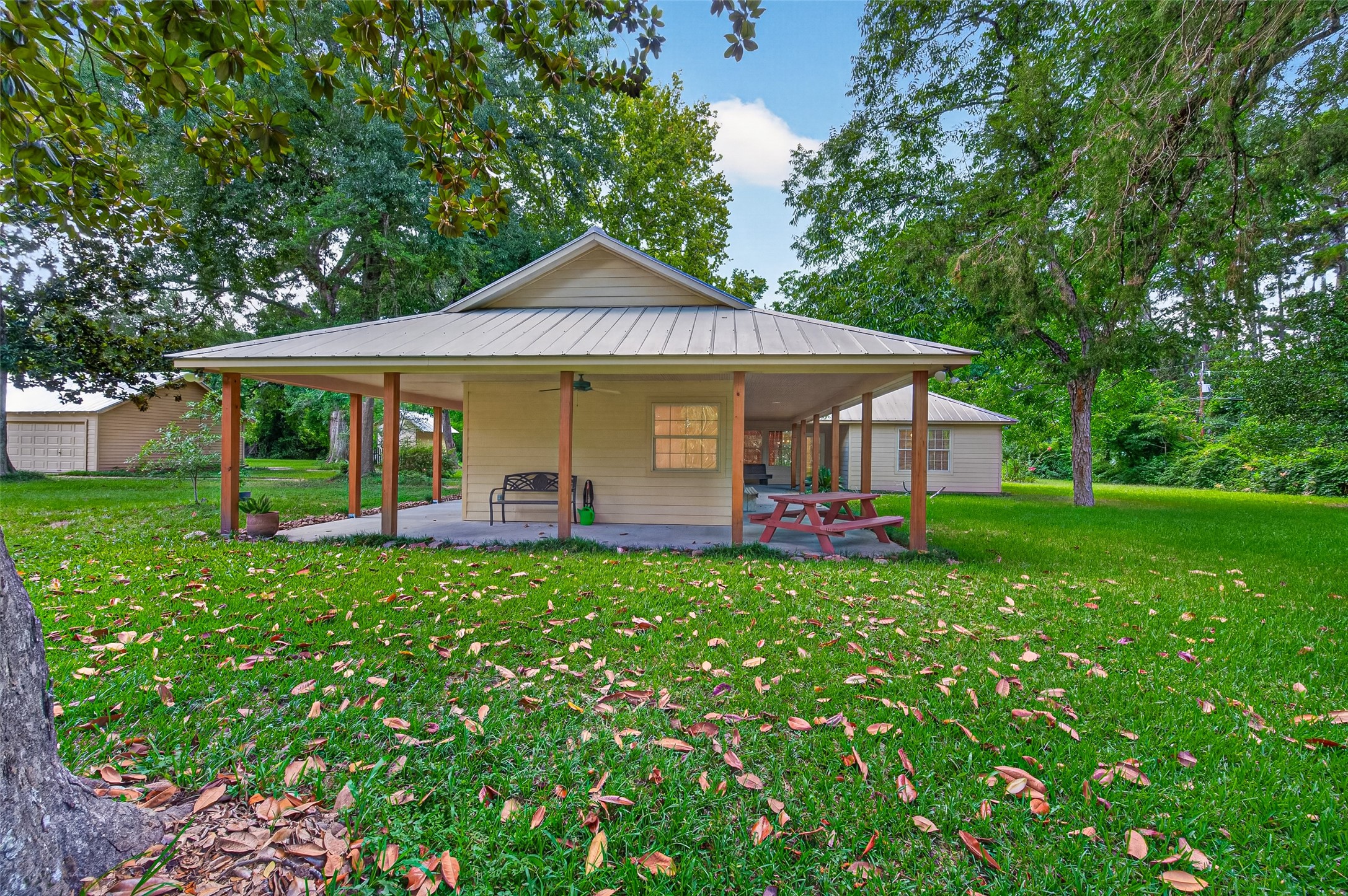 13996 Kidd Road Conroe, TX 77302 - Photo 35 of 46 Wrap around porch