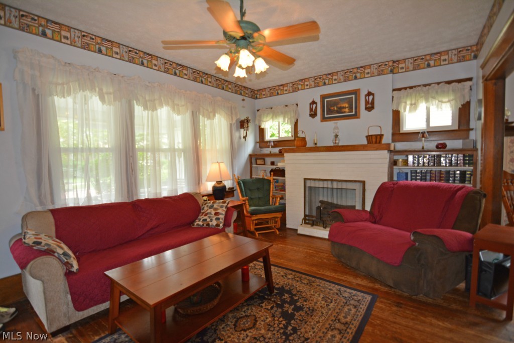 745 Thayer Street Akron, OH 44310 - Photo 3 of 18