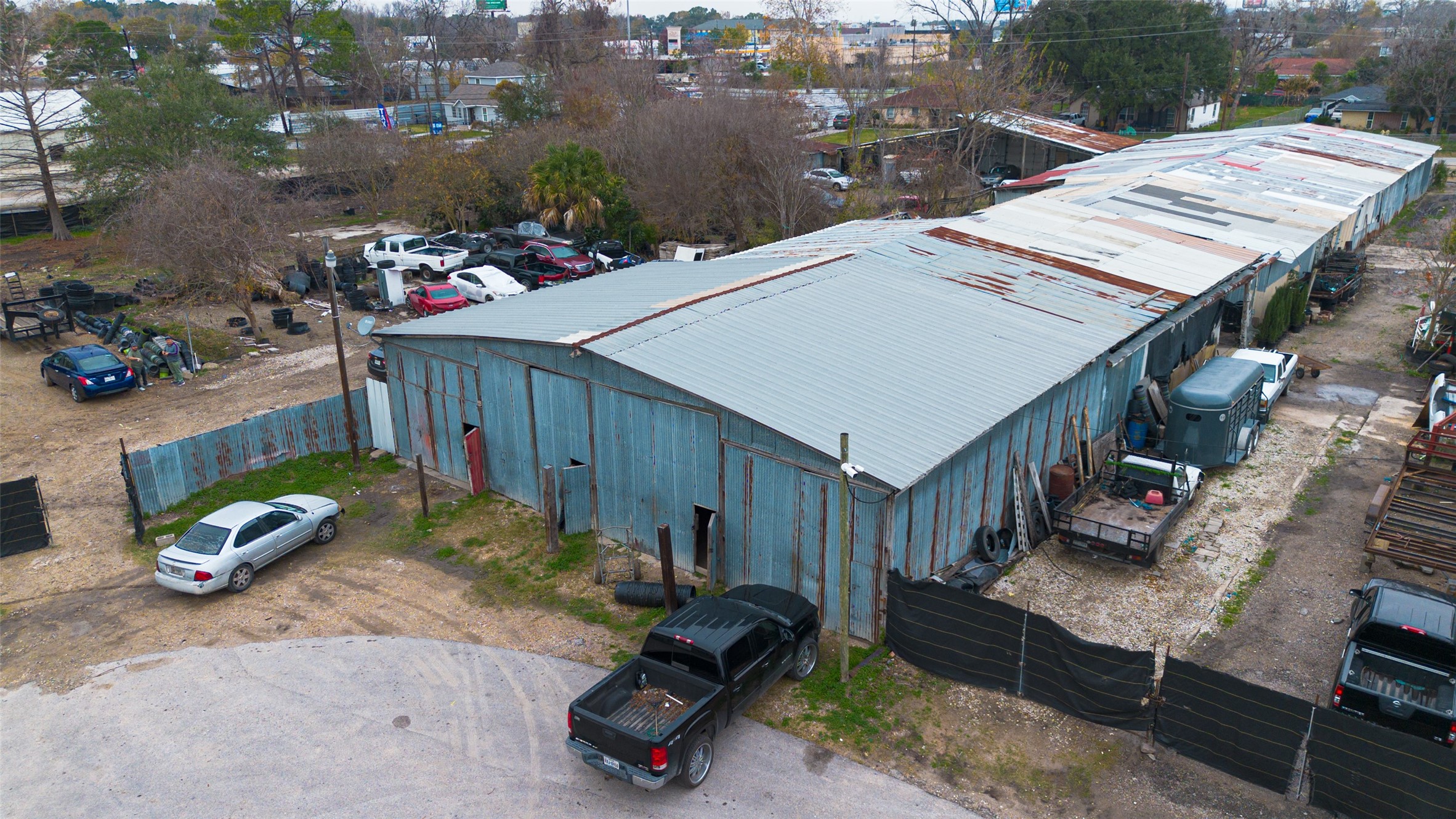 ~ 17K sqft of old warehouse