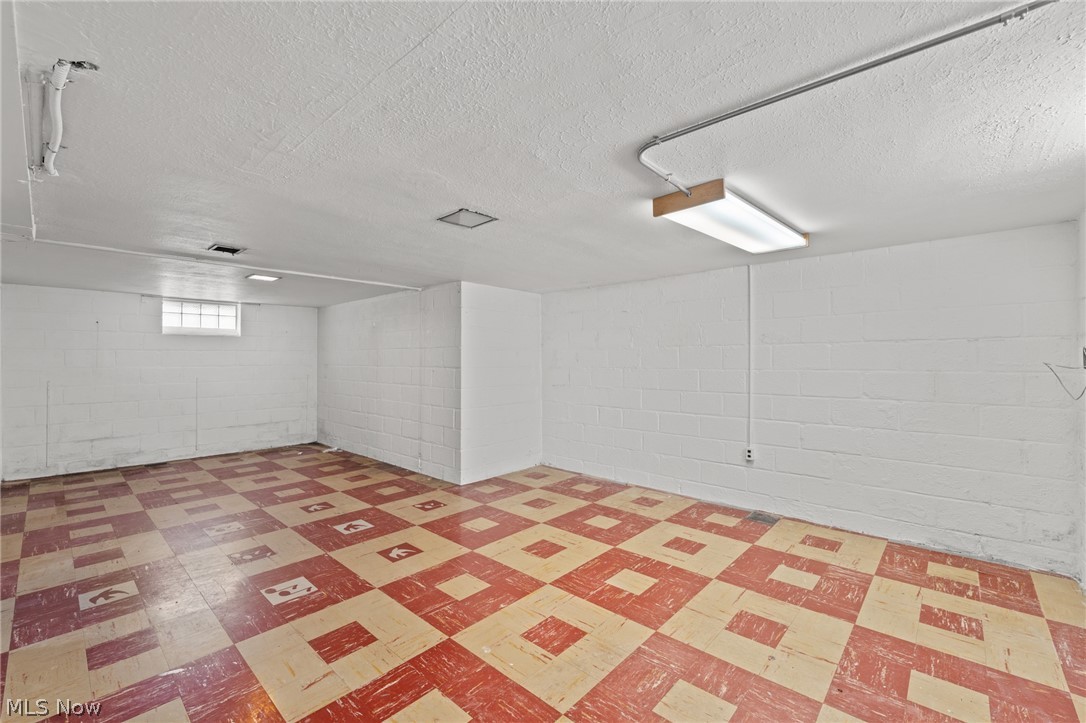 6006 Snow Road Parma, OH 44129 - Photo 28 of 38 Gallery Image 28