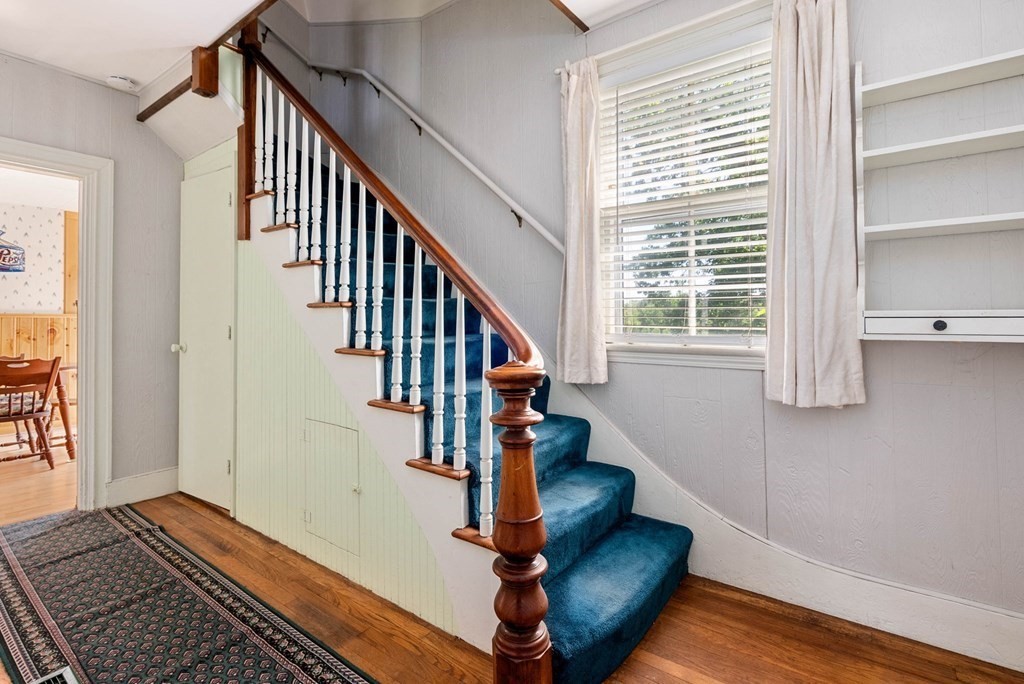 6 Walnut Place Wellesley, MA 02481 - Photo 14 of 32 Gallery Image 14