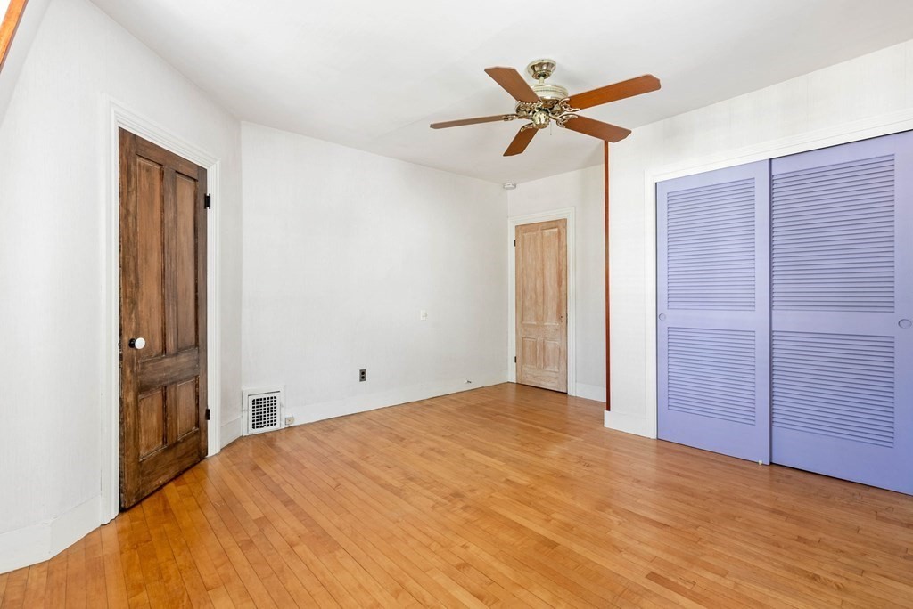 6 Walnut Place Wellesley, MA 02481 - Photo 18 of 32 Gallery Image 18