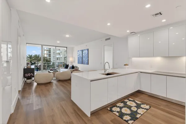 $1,435,000 | 220 Lake Shore Drive, Unit 715, Lake Park, FL 33403