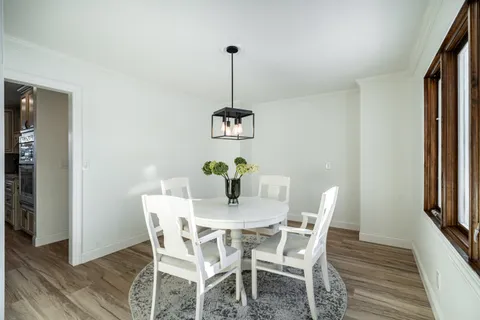 $624,900 | W233-s6945 Millbrook Circle West, Vernon, WI 53103