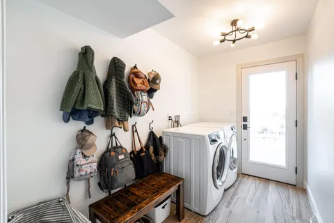 $624,900 | W233-s6945 Millbrook Circle West, Vernon, WI 53103