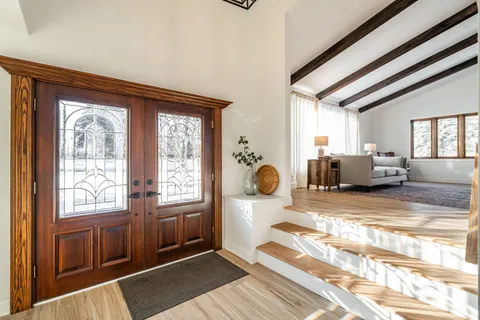 $624,900 | W233-s6945 Millbrook Circle West, Vernon, WI 53103