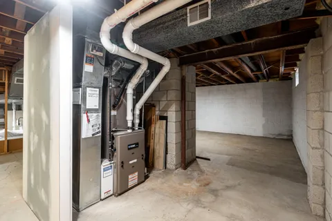 $624,900 | W233-s6945 Millbrook Circle West, Vernon, WI 53103