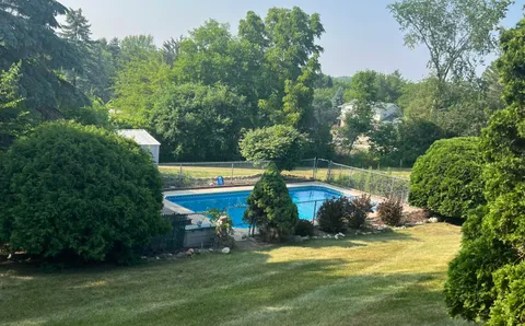 $624,900 | W233-s6945 Millbrook Circle West, Vernon, WI 53103