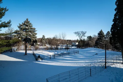 $624,900 | W233-s6945 Millbrook Circle West, Vernon, WI 53103